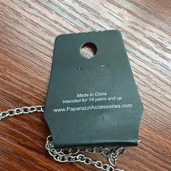 Y2K Paparazzi Necklaces and earrings bundle - Picture 5 of 8